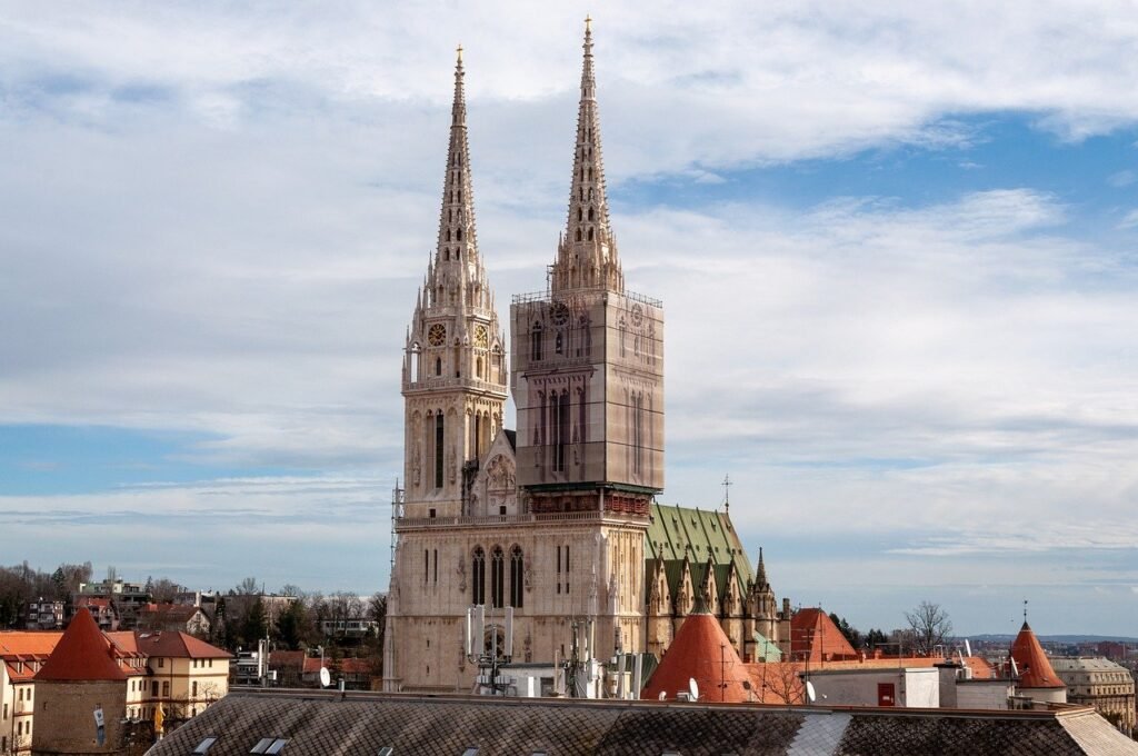 Catedral de Zagreb e vista da cidade